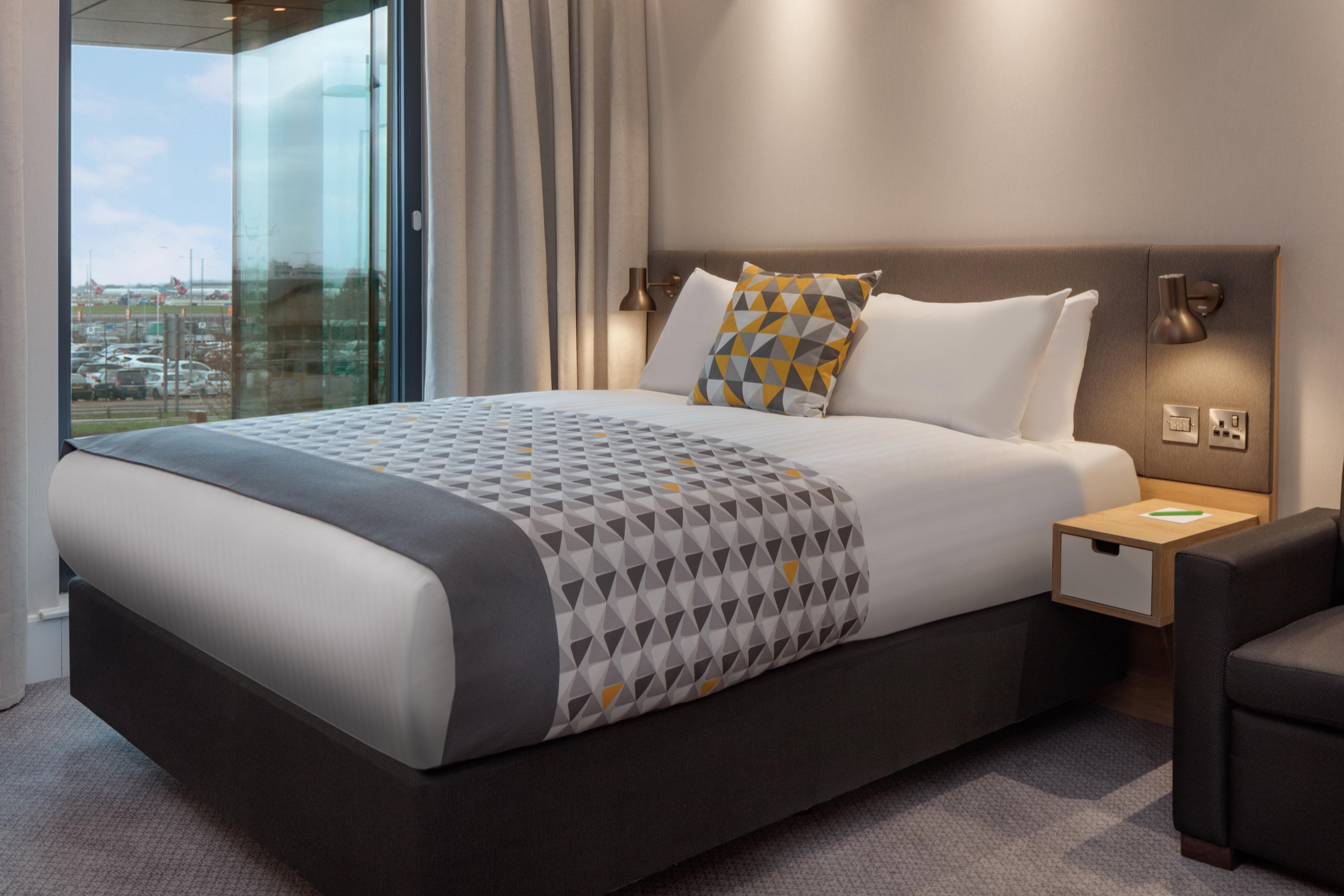 Holiday Inn London Heathrow - Bath Road By Ihg West Drayton  Экстерьер фото