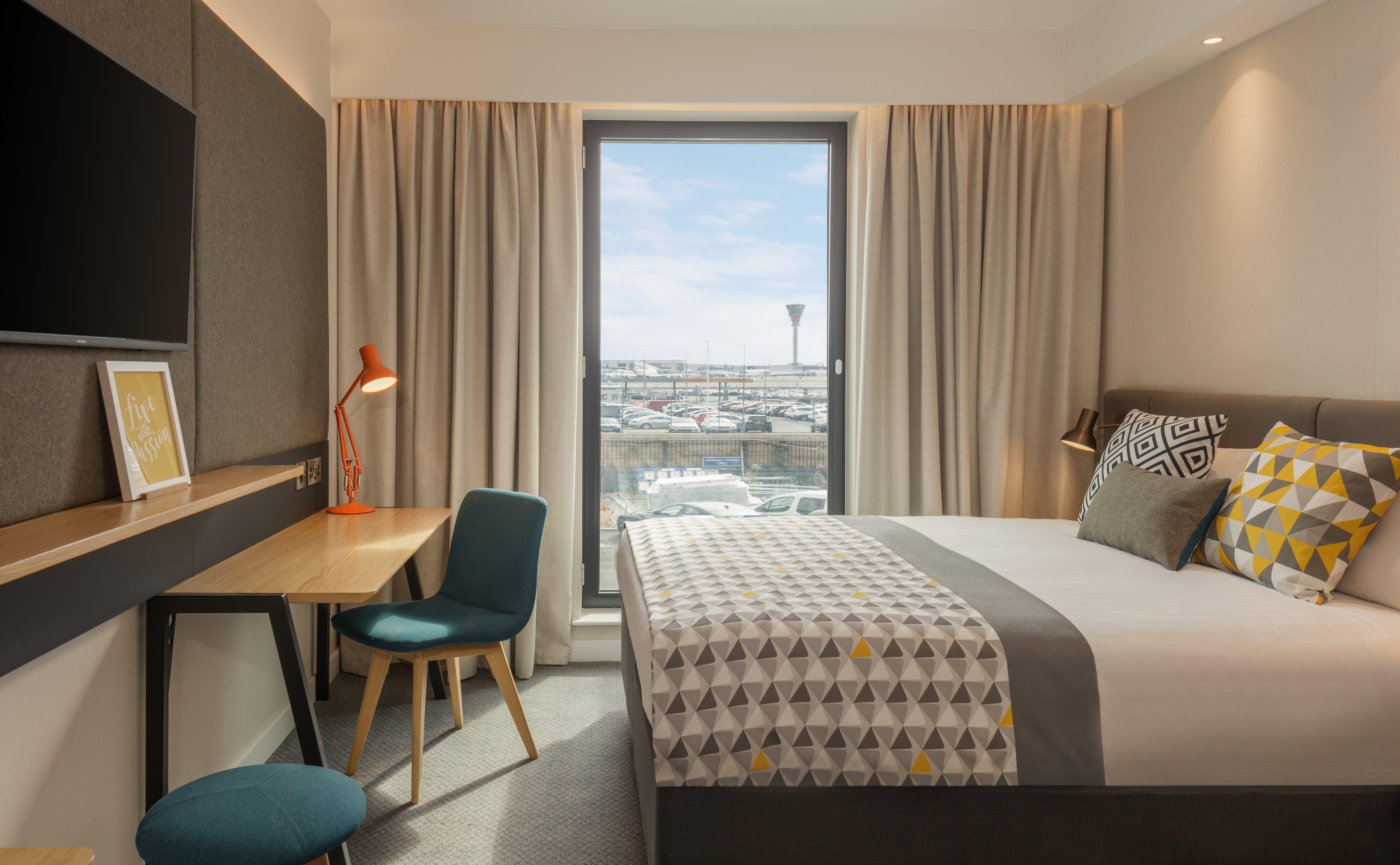 Holiday Inn London Heathrow - Bath Road By Ihg West Drayton  Экстерьер фото